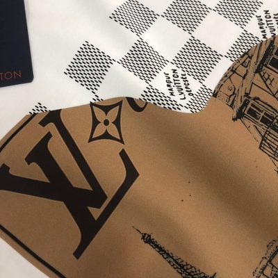LV T-shirt — 6