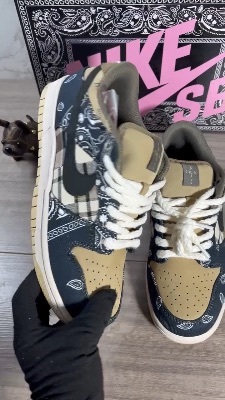Nike x Travis Scott SB Dunk Low sneakers — 5