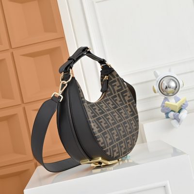 Fendi Fendigraphy Shoulder Bag (T) — 3