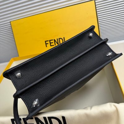 Fendi Peekaboo ISeeU bag (T) — 9