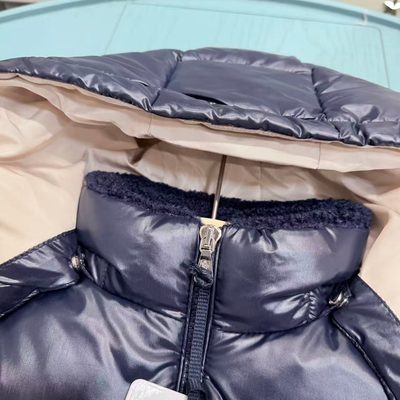 Moncler Enfant Yule Hooded Down Jacket — 5