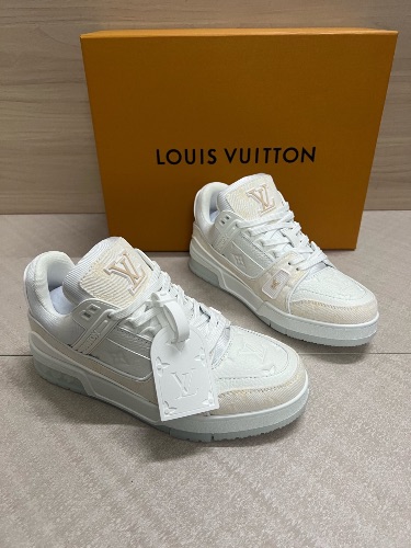 Louis Vuitton LV Trainers — 4