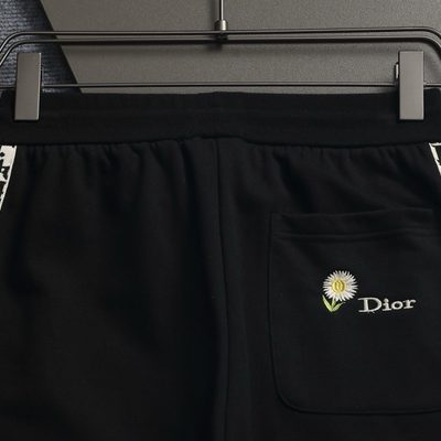 Dior shorts — 9