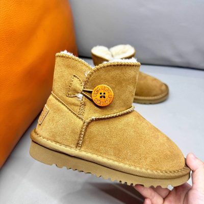 UGG-style short winter boots — 8
