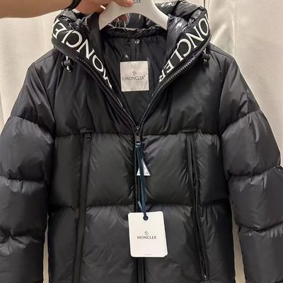 Moncler Men's Montcla Hooded Short Down Jacket — 9