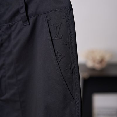 Louis Vuitton Ripstop Cotton Cargo Trousers in black — 6