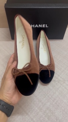 Chanel brown and black velvet cap-toe ballet flats — 5