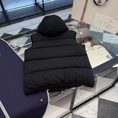 Moncler Guersac Hooded Down Vest — 9