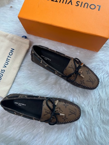 Louis Vuitton Gloria flat loafers