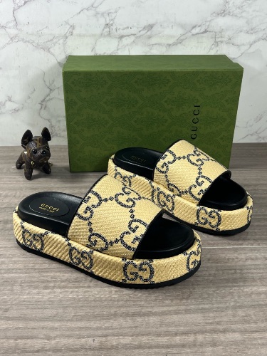 Gucci women's platform slide sandals — 4
