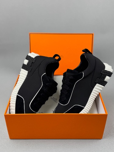 Hermès Bouncing sneakers in a black and white