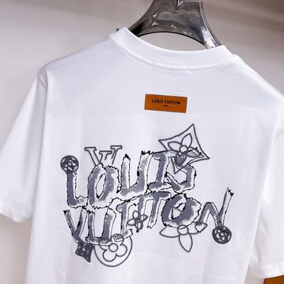 Louis Vuitton embroidered graffiti logo t-shirt — 10