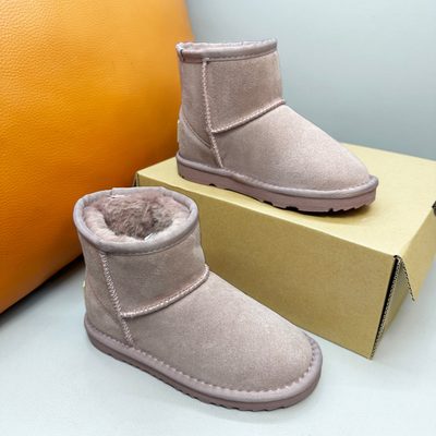 UGG mini classic flat ankle boots — 8