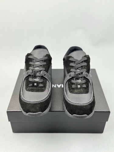 Chanel CC Logo runner sneakers — 3
