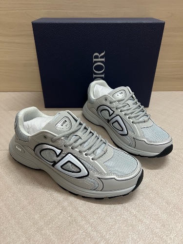 Dior B30 sneakers in a grey colorway — 4