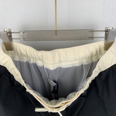 Moncler logo patch swim shorts — 11