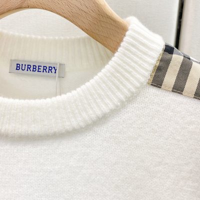 Burberry wool-cashmere crewneck sweater — 5