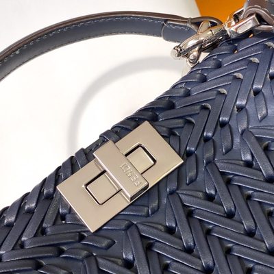 Fendi Peekaboo ISeeU handbag (T) — 8