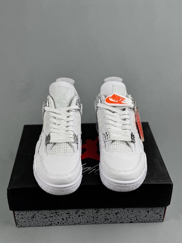 Nike Air Jordan 4 Retro 'Orange Metallic' sneakers — 3