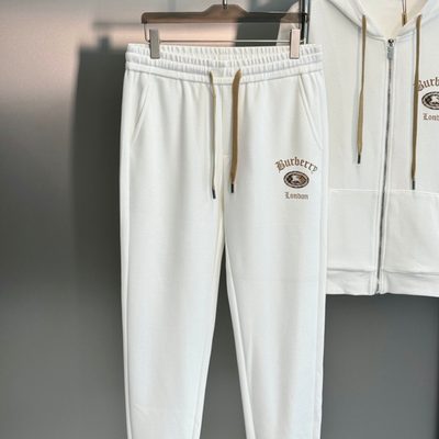 Burberry tracksuit — 10