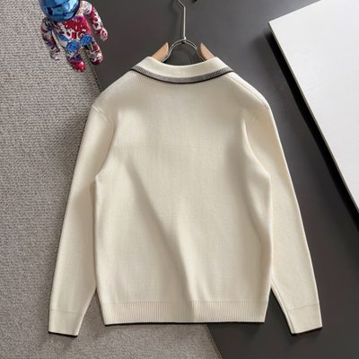 long-sleeved knit sweater — 9