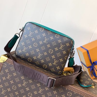 Louis Vuitton Trio Messenger Bag — 3
