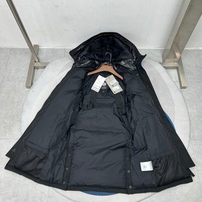Canada Goose Women's Shelburne Parka — 4