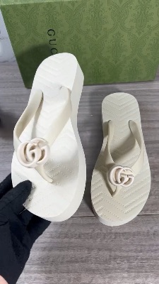 Gucci GG Marmont platform rubber flip-flops — 5