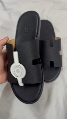 Hermes Izmir Sandals in black calfskin leather — 5
