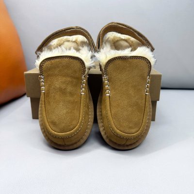 UGG Goldenstar Evelina Clogs — 7