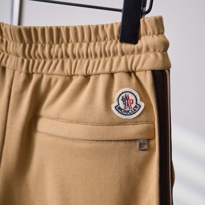 Moncler shorts — 9
