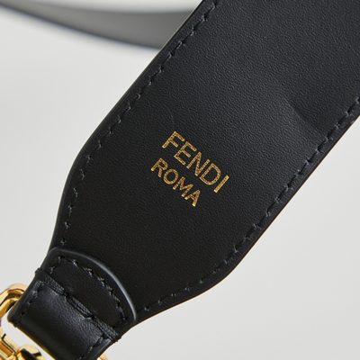 Fendi Kan U shoulder bag (T) — 7