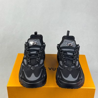 Louis Vuitton Tatic sneakers in black — 3