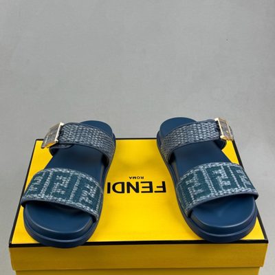 Fendi "Feel" slides — 4