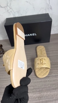 Chanel quilted lambskin slide sandals — 5