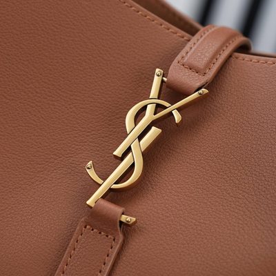 Saint Laurent Le 5 à 7 Supple shoulder bag — 10