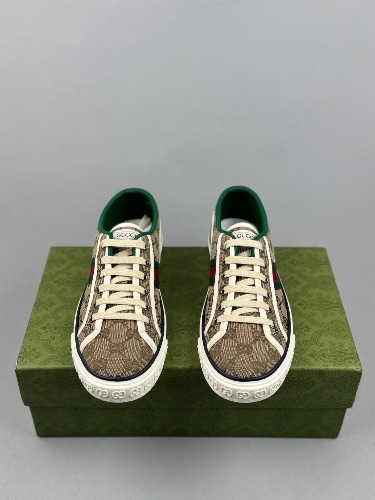 Gucci Tennis 1977 sneakers in beige and ebony Original GG canvas — 3