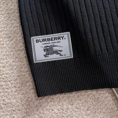 Burberry sweater — 5