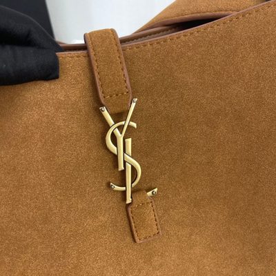 Saint Laurent Le 5 à 7 Bea tote bag — 8