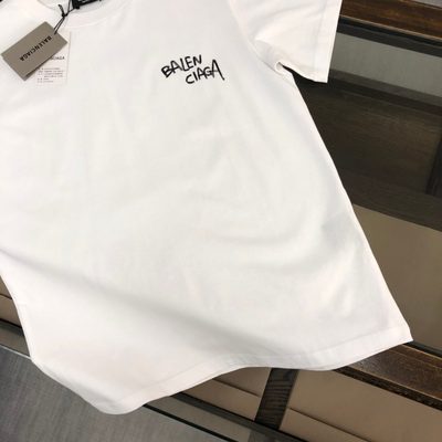Balenciaga T-Shirt — 8