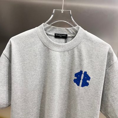 Balenciaga T-shirt — 9