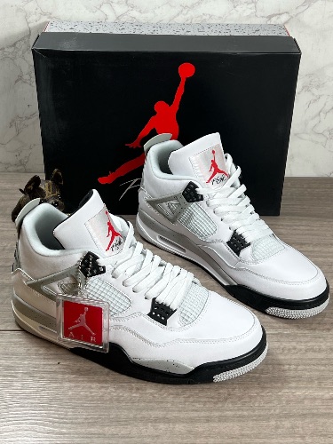 Nike Air Jordan 4 Retro OG White Cement sneakers