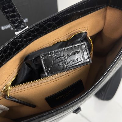 Saint Laurent Le 5 À 7 Shoulder — 8