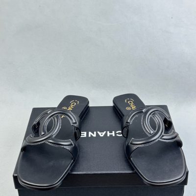 Chanel lambskin slides from the Spring-Summer 2026 — 4