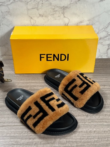 Fendi FF shearling brown slides