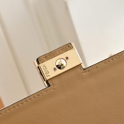 Fendi Baguette Wallet on Chain (T) — 4