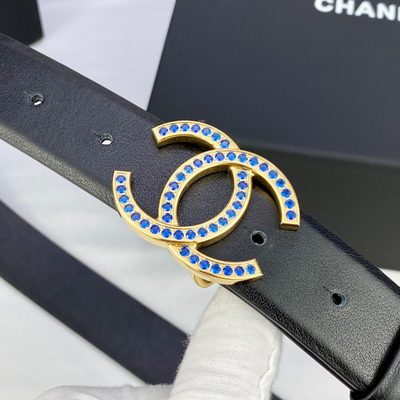 Chanel La Pausa CC belt features a black leather strap and a silver-tone buckle — 8