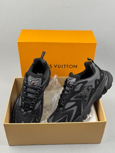 Louis Vuitton Runner Tatic black technical mesh sneakers