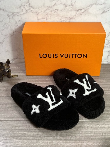 Louis Vuitton shearling paseo flat — 4