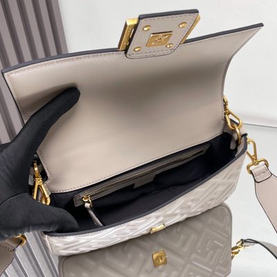 Fendi Baguette bag (T) — 6